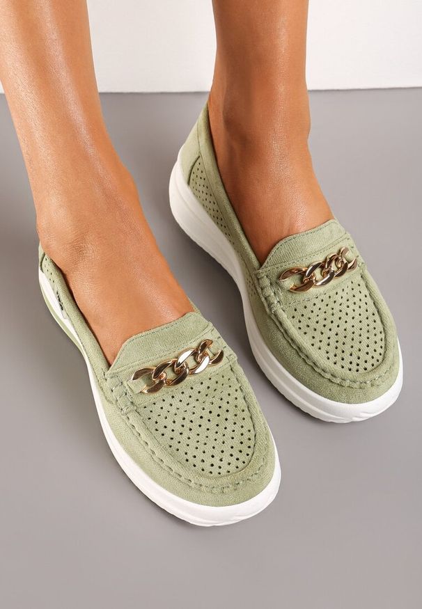 Born2be - Zielone Mokasyny z Łańcuszkiem i Platformą Grimenna. Kolor: zielony. Materiał: jeans. Sezon: wiosna. Obcas: na platformie. Styl: elegancki