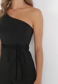 Born2be - Czarny Kombinezon na Jedno Ramię z Materiałowym Paskiem Keana. Kolor: czarny. Materiał: materiał. Długość: długie #3