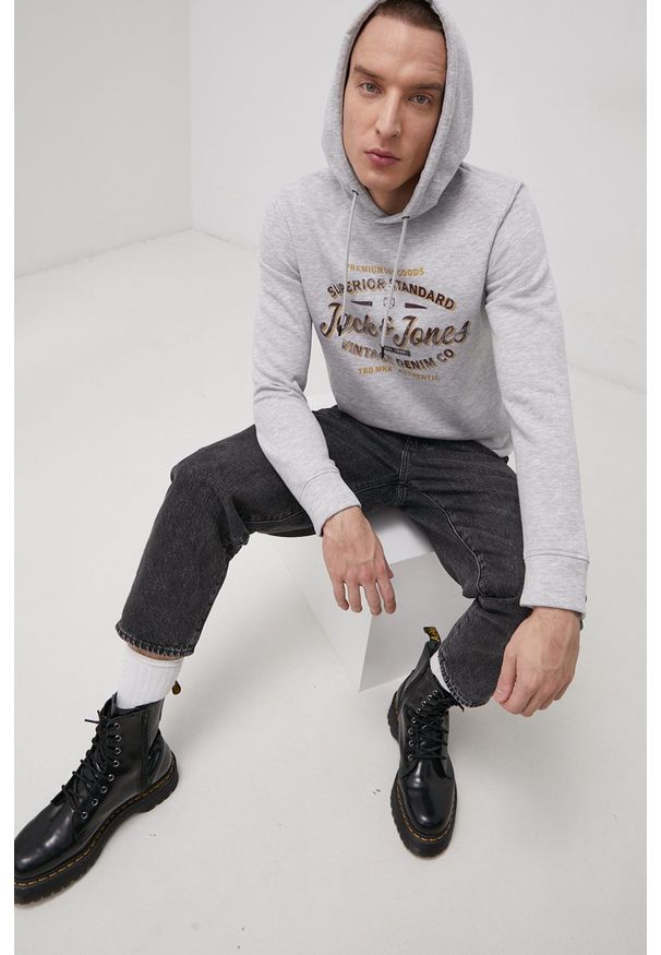Premium by Jack&Jones Bluza męska kolor szary z kapturem z nadrukiem. Okazja: na co dzień. Typ kołnierza: kaptur. Kolor: szary. Wzór: nadruk. Styl: casual