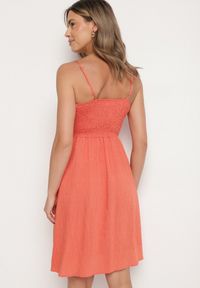 Born2be - Czerwona Wiskozowa Sukienka z Kopertowym Dekoltem Arileme. Kolor: czerwony. Materiał: wiskoza. Długość rękawa: na ramiączkach. Typ sukienki: kopertowe. Styl: klasyczny, elegancki, wizytowy #7