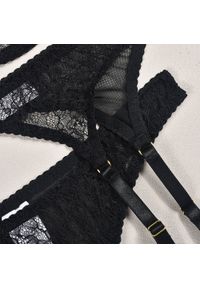 Intica - Zestaw bielizny z koronką elegancki i uwodzicielski Lefka. Kolor: biały. Materiał: koronka. Wzór: koronka #10