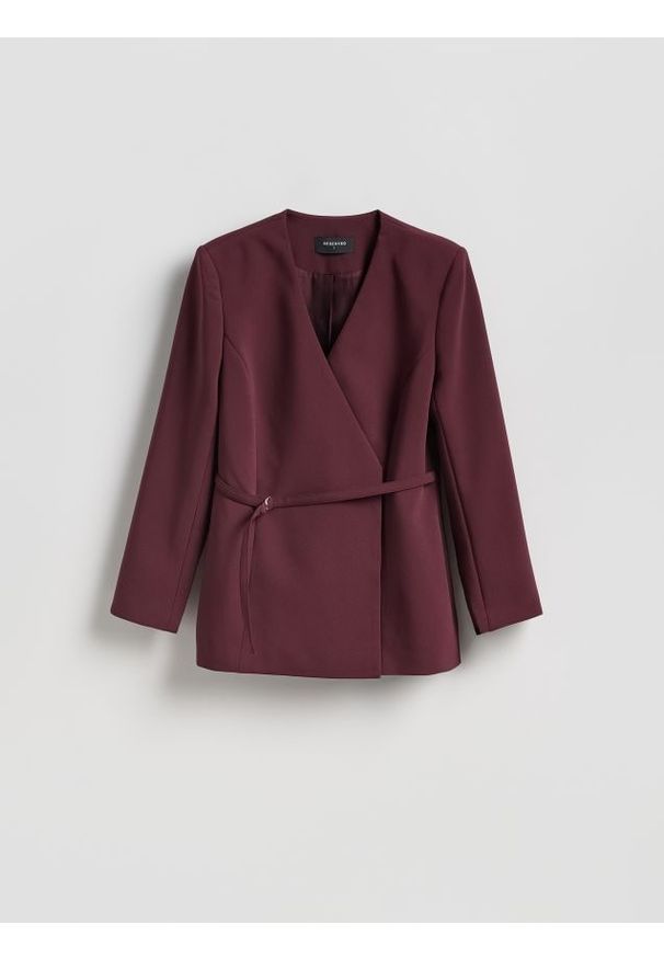 Reserved - Marynarka z paskiem - burgundowy. Kolor: czerwony. Materiał: tkanina, wiskoza
