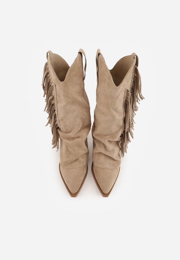 Born2be - Ciemnobeżowe Botki Typu Kowbojki na Obcasie z Wywiniętą Cholewką i Frędzlami Uemiris. Okazja: na co dzień. Kolor: beżowy. Materiał: skóra, jeans. Szerokość cholewki: normalna. Wzór: gładki. Obcas: na obcasie. Styl: casual. Wysokość obcasa: średni