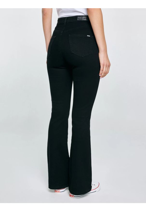 Big-Star - Jeansy damskie czarne Adela Bootcut 908. Okazja: na co dzień. Kolor: czarny. Styl: casual, klasyczny