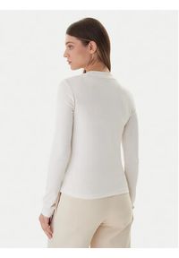 Guess Bluzka V6RI00 KD741 Écru Slim Fit. Kolor: kremowy. Materiał: bawełna #2