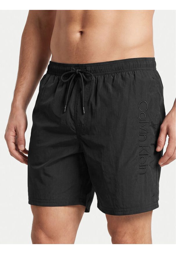 Calvin Klein Swimwear Szorty kąpielowe LV00N61029 Czarny Regular Fit. Kolor: czarny. Materiał: syntetyk