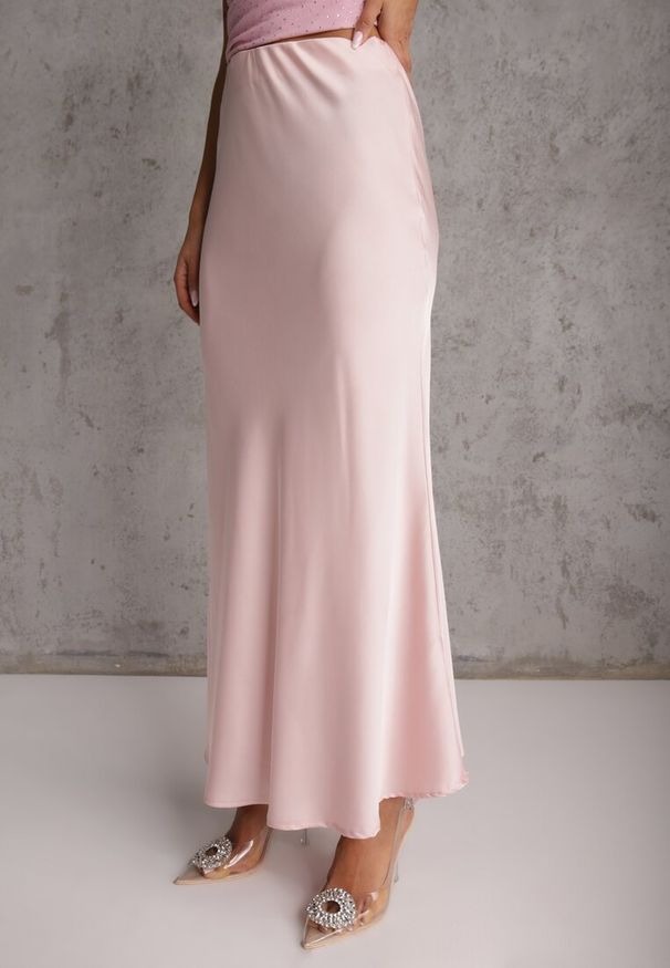 Renee - Różowa Koktajlowa Spódnica z Satyny o Rozkloszowanym Kroju Zinnivira. Kolor: różowy. Materiał: satyna. Styl: wizytowy