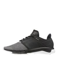 Buty do chodzenia damskie Reebok Fast Flexweave. Zapięcie: sznurówki. Kolor: wielokolorowy. Materiał: guma, materiał, tkanina, syntetyk. Szerokość cholewki: normalna. Sport: turystyka piesza