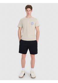 4f - 4F T-shirt regular z nadrukiem męski - beżowy XXL. Okazja: na co dzień. Kolor: beżowy. Materiał: dzianina, bawełna, jersey. Długość rękawa: krótki rękaw. Długość: krótkie. Wzór: nadruk. Styl: klasyczny, sportowy, casual