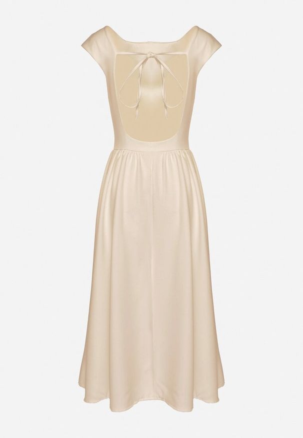 Born2be - Beżowa Sukienka o Rozkloszowanym Kroju z Wiązaniem i Dekoltem w Łódkę Aladriela. Okazja: na co dzień. Typ kołnierza: dekolt w łódkę. Kolor: beżowy. Długość rękawa: krótki rękaw. Sezon: wiosna, lato. Styl: casual, klasyczny