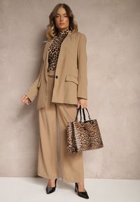 Renee - Ciemnobeżowe Szerokie Spodnie Garniturowe z Wiskozą High Waist z Paskiem z Klamrą Enarela. Okazja: na co dzień. Stan: podwyższony. Kolor: beżowy. Materiał: wiskoza. Sezon: lato, wiosna. Styl: casual, elegancki