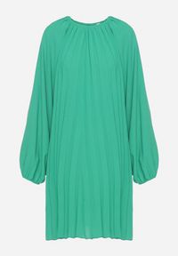Born2be - Zielona Plisowana Sukienka z Bufiastymi Rękawami Perlase. Okazja: na co dzień. Kolor: zielony. Styl: klasyczny, casual, elegancki #6