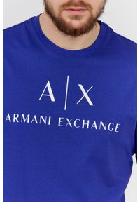 Armani Exchange - ARMANI EXCHANGE Niebieski t-shirt męski z białym logo, Rozmiar L. Kolor: niebieski. Materiał: prążkowany #3
