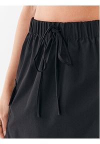 only - ONLY Spódnica mini 15302726 Czarny Regular Fit. Kolor: czarny. Materiał: syntetyk #2