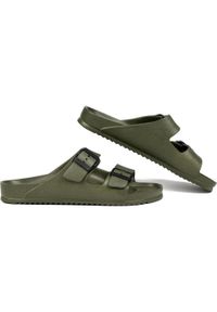 Klapki męskie Coqui Kong khaki. Kolor: zielony. Styl: sportowy #1