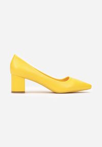 Born2be - Żółte Czółenka Aegiche. Nosek buta: szpiczasty. Kolor: żółty. Wzór: jednolity. Obcas: na obcasie. Styl: klasyczny, elegancki. Wysokość obcasa: średni #5