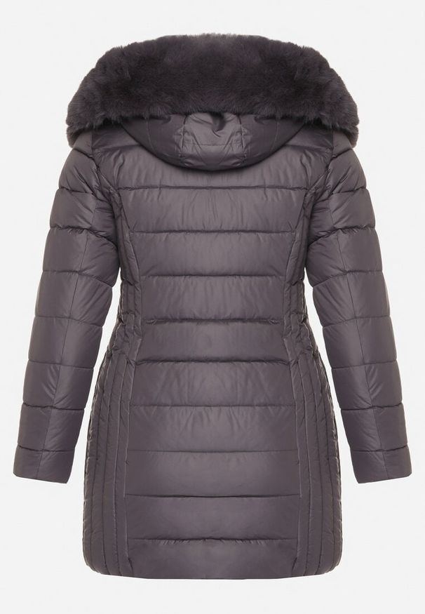 Born2be - Fioletowa Długa Kurtka Pikowana z Odpinanym Kapturem i Futerkiem Retelma. Okazja: na co dzień. Kolor: fioletowy. Materiał: futro. Długość: długie. Styl: casual