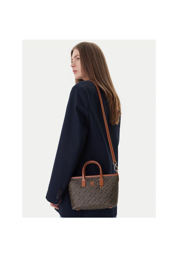 TOMMY HILFIGER - Torebka Tommy Hilfiger. Kolor: czarny