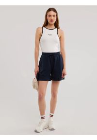 Big-Star - Koszulka damska slim na ramiączkach z kontrastowym wykoŅczeniem biała Arisa 100. Kolor: biały. Materiał: prążkowany, materiał, jeans. Długość rękawa: na ramiączkach. Wzór: haft. Sezon: lato #5