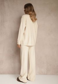 Renee - Jasnobeżowy Komplet z Dzianiny z Bawełną Spodnie Kardigan i T-shirt z Golfem Ralonia. Kolor: beżowy. Materiał: bawełna, dzianina #5