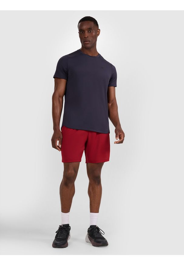 4f - 4F Koszulka treningowa szybkoschnąca męska - granatowa XXL. Kolor: niebieski. Materiał: włókno, syntetyk, materiał, elastan. Wzór: gładki, ze splotem. Sport: fitness