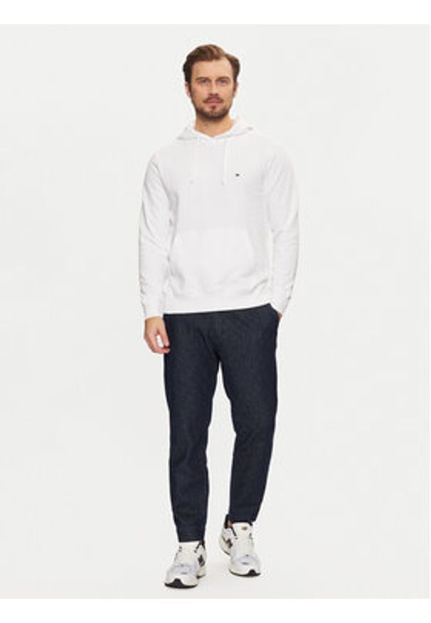 TOMMY HILFIGER - Tommy Hilfiger Bluza Essential MW0MW37235 Biały Regular Fit. Kolor: biały. Materiał: bawełna