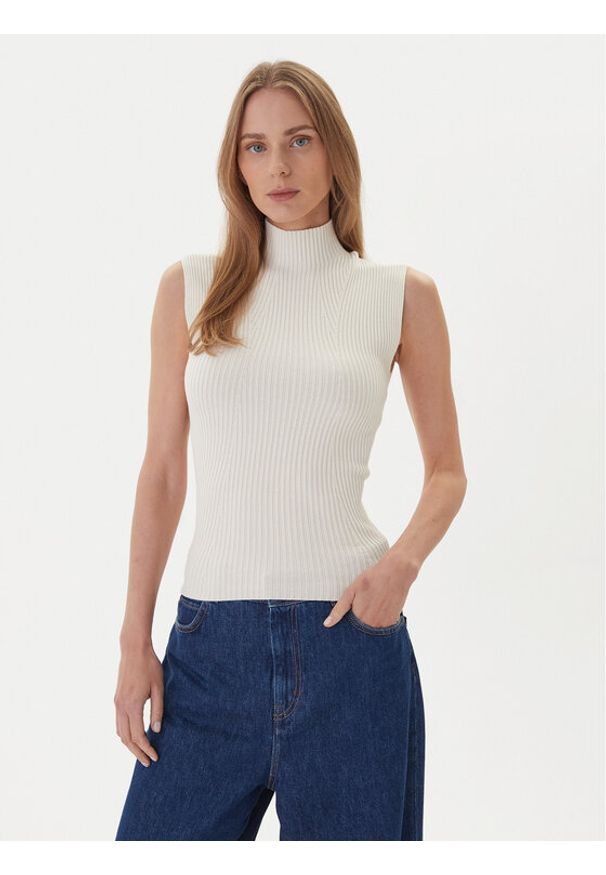 Kontatto Golf 3M0826C Écru Slim Fit. Typ kołnierza: golf. Kolor: kremowy. Materiał: syntetyk