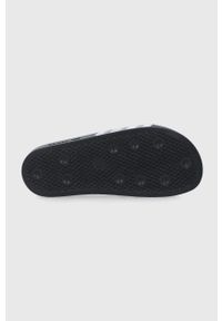 adidas Originals Klapki męskie kolor czarny. Kolor: czarny. Materiał: materiał, guma. Obcas: na obcasie. Wysokość obcasa: niski