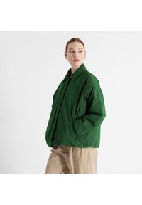 Kurtka damska New Balance WJ43506NWG – zielona. Kolor: zielony. Materiał: nylon. Styl: sportowy #5