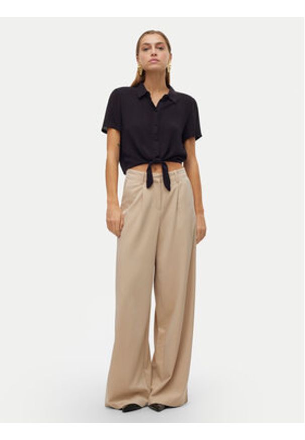 Vero Moda Koszula Menny 10303694 Czarny Relaxed Fit. Kolor: czarny. Materiał: wiskoza