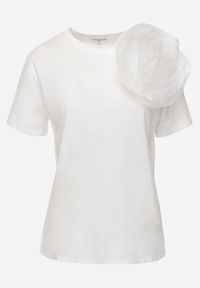 Renee - Biały Bawełniany T-shirt z Krótkim Rękawem i Ozdobnym Kwiatem Krissas. Okazja: na co dzień, do pracy, na spotkanie biznesowe. Kolor: biały. Materiał: bawełna. Długość rękawa: krótki rękaw. Długość: krótkie. Wzór: kwiaty. Styl: casual, biznesowy, elegancki #6