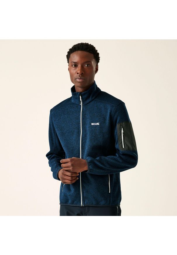 Polar turystyczny męski Newhill Regatta z suwakiem. Kolor: niebieski. Materiał: polar, poliester. Sport: turystyka piesza