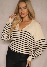 Renee - Beżowy Sweter w Paski Ozdobiony Kołnierzykiem i Wycięciem Irinalies. Kolor: beżowy. Wzór: aplikacja, paski. Sezon: zima #4