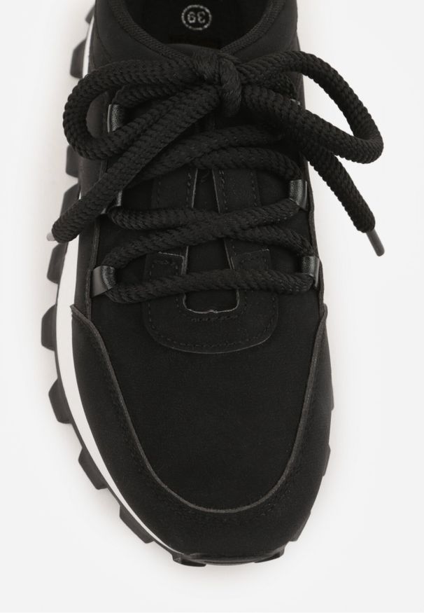 Born2be - Czarne Sneakersy na Grubej Tłoczonej Podeszwie Zerda. Okazja: na co dzień. Kolor: czarny. Materiał: jeans