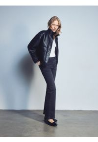 Reserved - Bawełniany longsleeve - złamana biel. Materiał: bawełna. Długość rękawa: długi rękaw #1