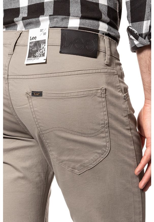 Lee - LEE SPODNIE MĘSKIE DAREN ZIP FLY TIMBERWOLF L707SC97 112118452. Materiał: materiał