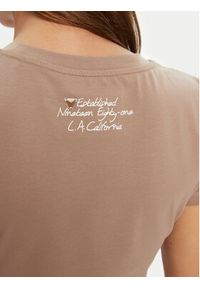 Guess T-Shirt W5RI22 J1314 Brązowy Regular Fit. Kolor: brązowy. Materiał: bawełna #4