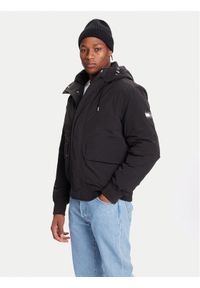 Tommy Jeans Kurtka zimowa DM0DM22032 Czarny Regular Fit. Kolor: czarny. Materiał: syntetyk. Sezon: zima #1