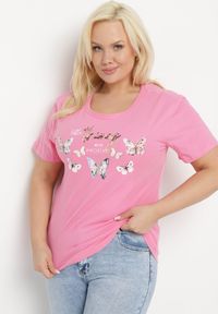 Born2be - Różowy Bawełniany T-shirt Koszulka z Krótkim Rękawem z Nadrukiem i Cyrkoniami Qumara. Kolor: różowy. Materiał: bawełna. Długość rękawa: krótki rękaw. Długość: krótkie. Wzór: nadruk. Styl: klasyczny