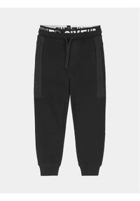 COCCODRILLO - Spodnie dresowe Coccodrillo. Kolor: czarny. Materiał: dresówka
