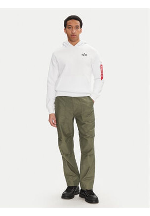 Alpha Industries Bluza Signature Back Print 148341 Biały Regular Fit. Kolor: biały. Materiał: bawełna. Wzór: nadruk