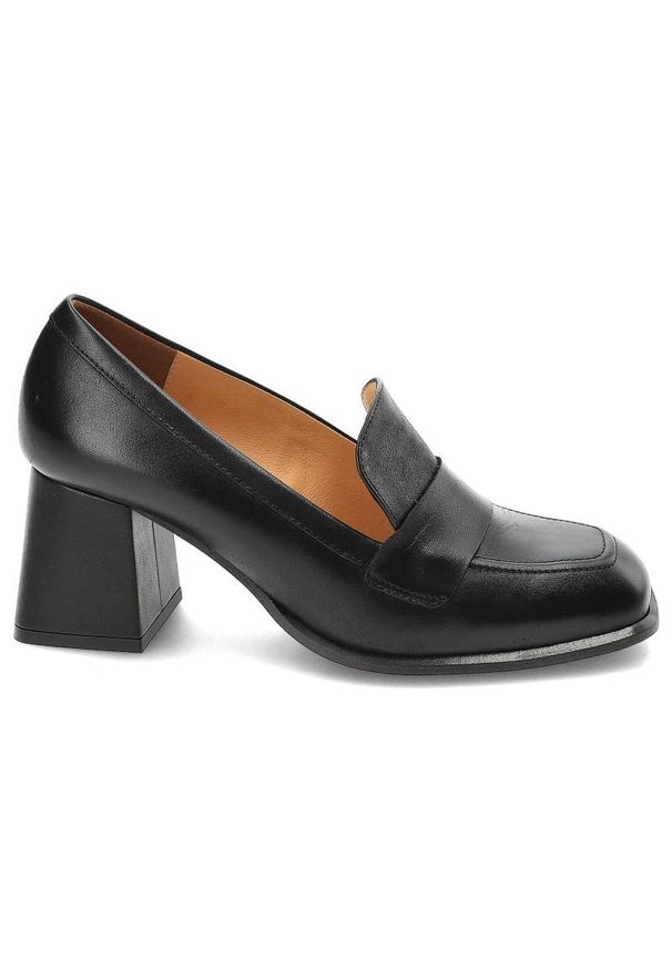 Czarne Półbuty Armodo Damskie Eleganckie Buty. Okazja: na spotkanie biznesowe, do pracy. Zapięcie: bez zapięcia. Kolor: czarny. Materiał: materiał, skóra. Szerokość cholewki: normalna. Obcas: na słupku. Styl: elegancki