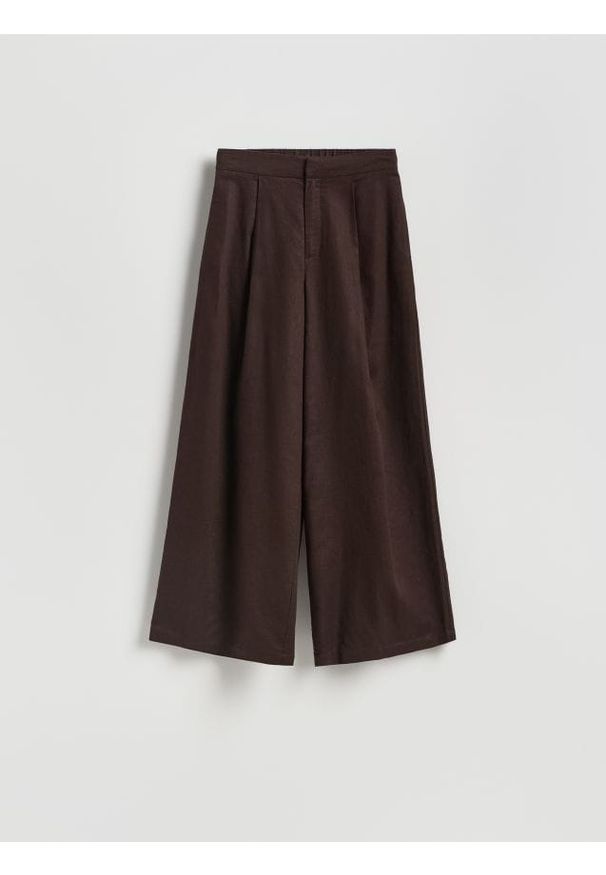 Reserved - Szerokie spodnie z lnem - ciemnobrązowy. Kolor: brązowy. Materiał: len