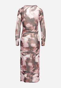 Born2be - Brązowa Siateczkowa Sukienka Maxi z Marszczeniem i Rozcięciem Valpuri. Kolor: brązowy. Materiał: tkanina. Wzór: aplikacja. Styl: elegancki. Długość: maxi #6