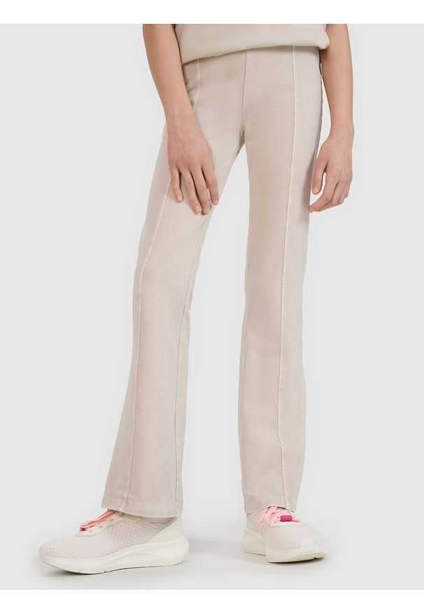 4f - 4F Legginsy dzianinowe z efektem acid wash dziewczęce - beżowe 140 (9-10 lat). Okazja: na co dzień. Stan: podwyższony. Kolor: beżowy. Materiał: dzianina. Wzór: gładki, ze splotem. Sezon: lato. Styl: klasyczny, sportowy, casual