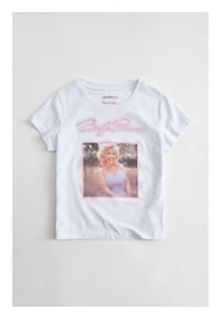 Guess T-Shirt W6BI51 K6658 Biały Regular Fit. Kolor: biały. Materiał: bawełna #1