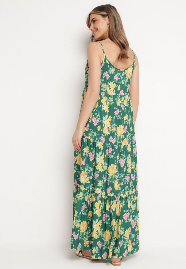 Born2be - Zielona Sukienka z Wiskozy na Cienkich Ramiączkach z Falbanką Jrinesa. Okazja: na co dzień. Kolor: zielony. Materiał: wiskoza. Długość rękawa: na ramiączkach. Sezon: lato. Typ sukienki: oversize. Styl: casual, elegancki