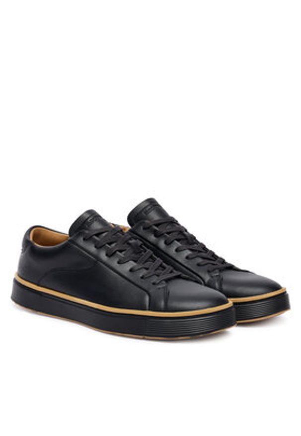 Emporio Armani Sneakersy EM003081 AF18228 UC001 Czarny. Kolor: czarny. Materiał: skóra