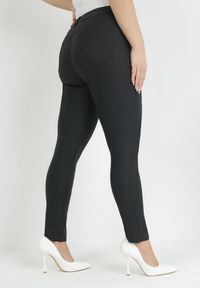 Born2be - Czarne Spodnie Skinny Gasi. Kolekcja: plus size. Kolor: czarny