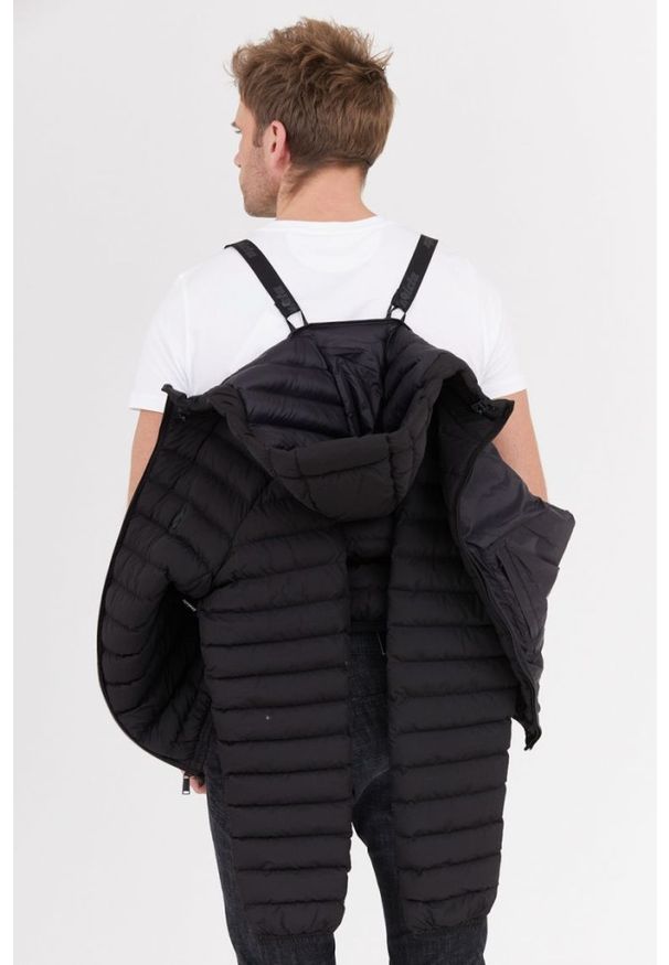 Invicta - INVICTA Czarna męska kurtka puchowa z kapturem, Rozmiar XXL. Typ kołnierza: kaptur. Kolor: czarny. Materiał: puch